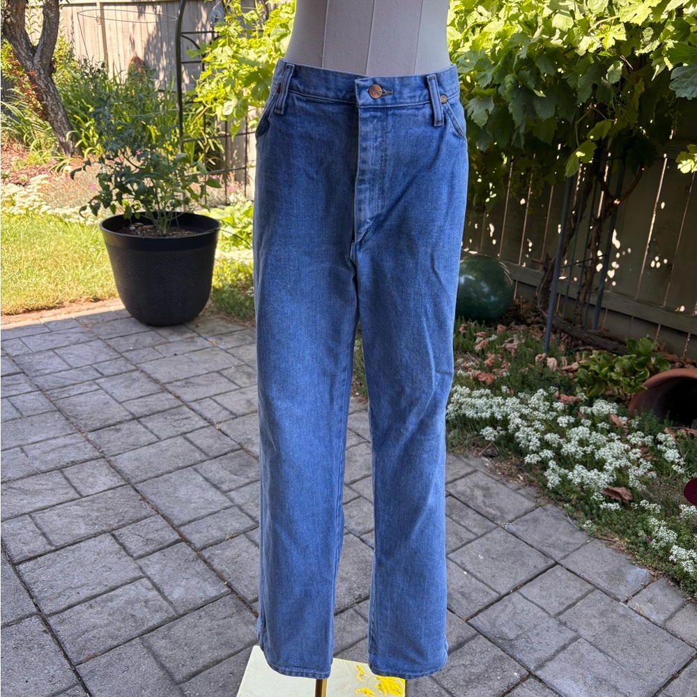 Vintage 90’s Wrangler Men's Blue Jeans